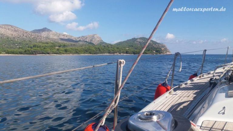 Segeln auf Mallorca ☀️ die Insel von der Küste kennenlernen