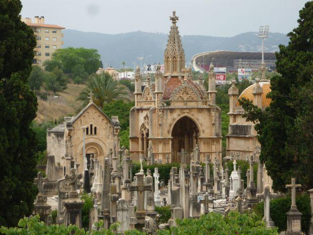 Mausoleen auf dem Zentralfriedhof in Palma